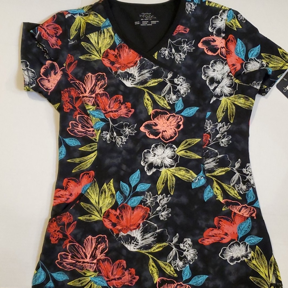 Cherokee Infinity Scrub Top